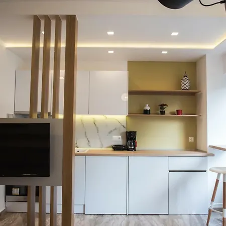 Violet #colony_white_tower * Thessaloniki
